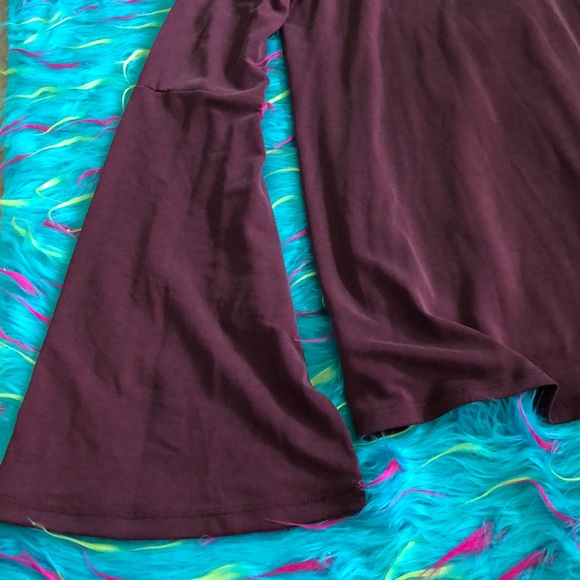 Flowy, Magenta, open shoulders long sleeve!!! - Picture 2 of 3